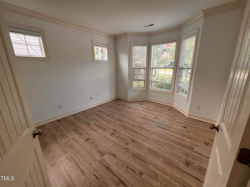 408 Westfalen Dr, Cary, NC 27519