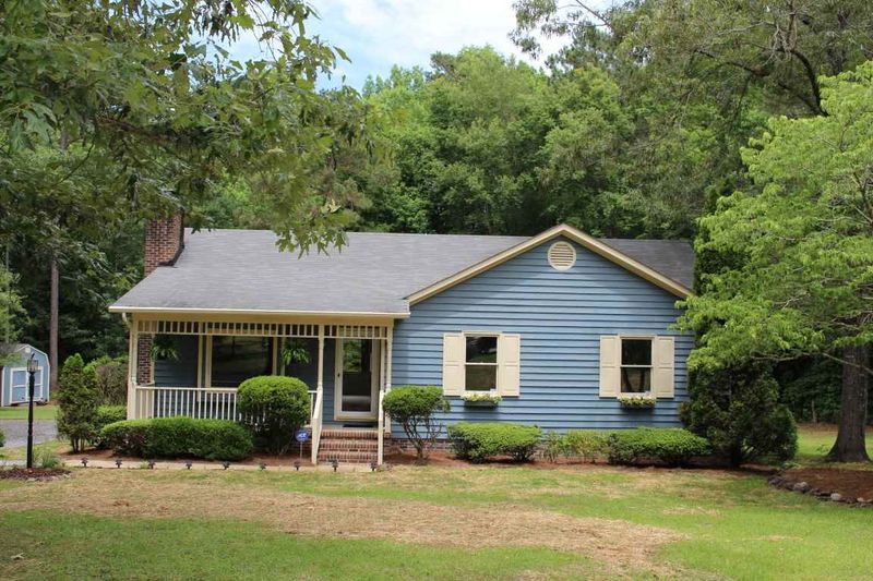 408 Westgate Cir, Angier, NC 27501