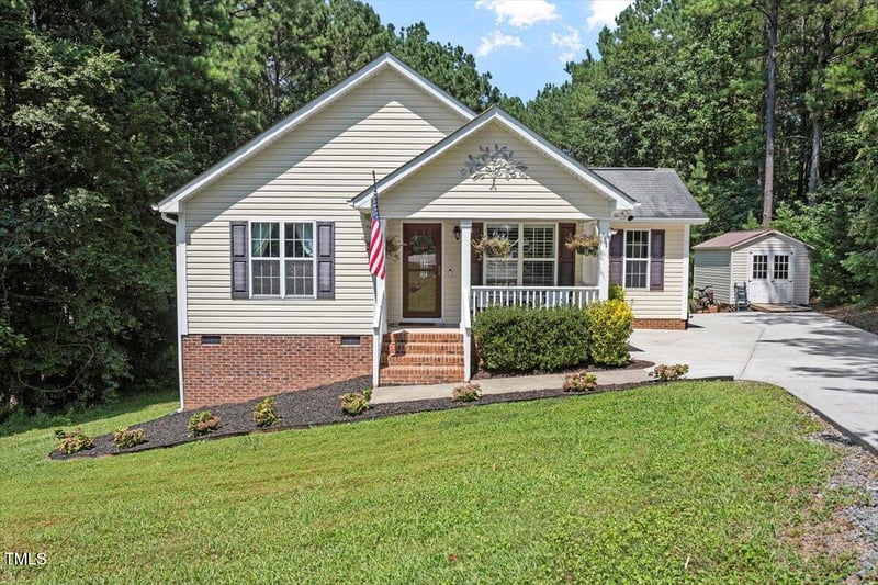 4080 Brooksdale Dr, Franklinton, NC 27525