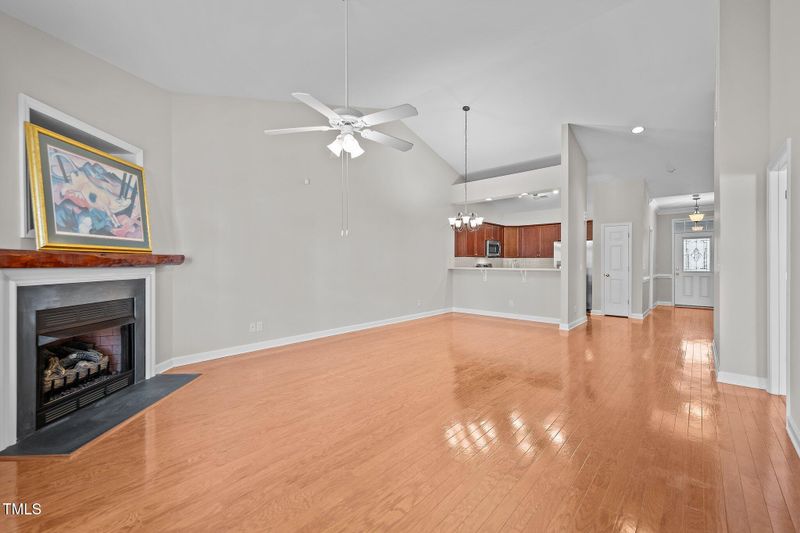 4080 Gilchrist Dr, Burlington, NC 27215