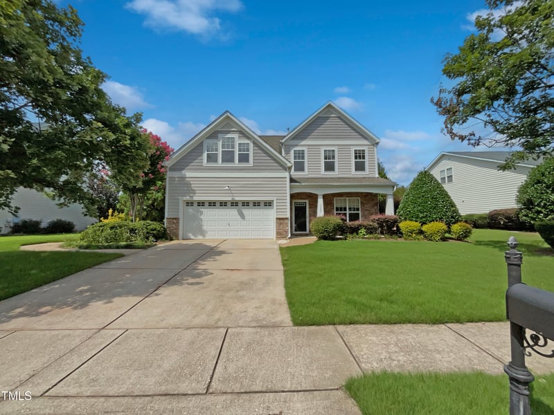 4084 Weavers Pond Dr, Zebulon, NC 27597