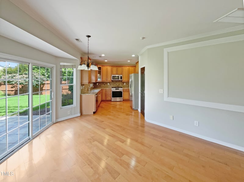 4084 Weavers Pond Dr, Zebulon, NC 27597