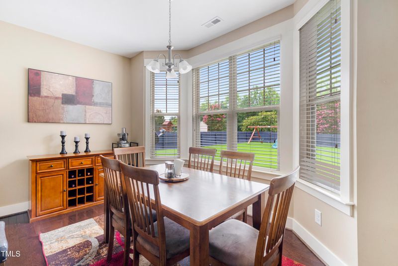 4089 Weavers Pond Dr, Zebulon, NC 27597