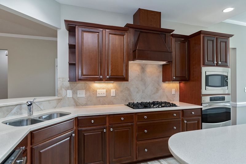 409 Altarbrook Dr, Cary, NC 27519