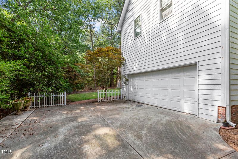 409 Amelia Ave, Raleigh, NC 27615