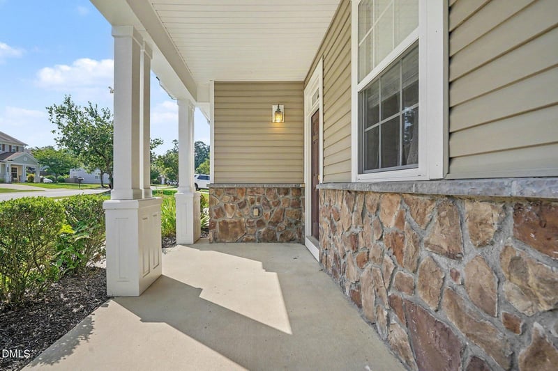 409 Ashdale Dr, Fuquay Varina, NC 27526