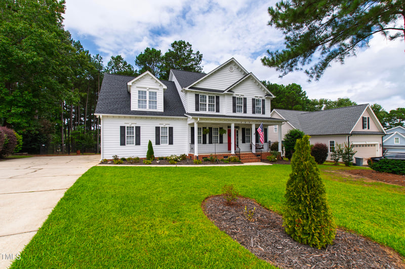 409 Broadmoor Way, Clayton, NC 27520