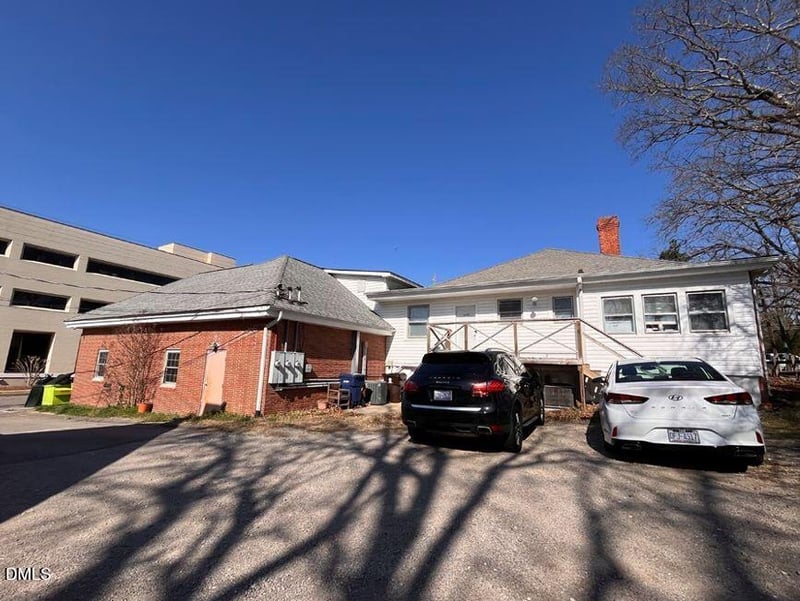 409 Carthage St, Sanford, NC 27330