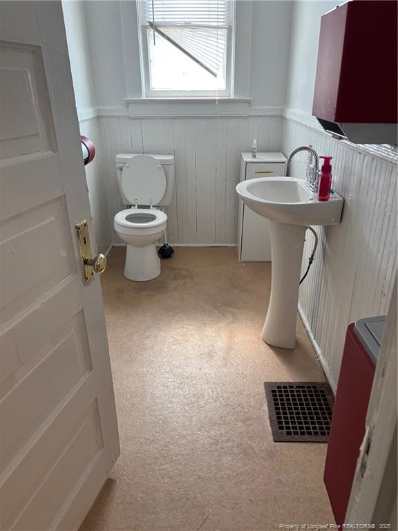 409 Carthage St, Sanford, NC 27330