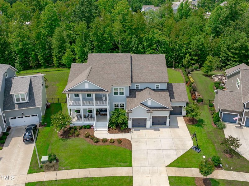 409 Chickasaw Plum Dr, Holly Springs, NC 27540