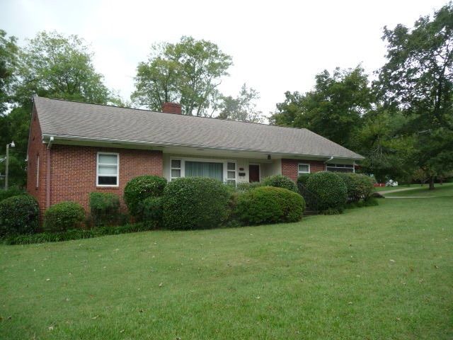 409 N Churton St, Hillsborough, NC 27278