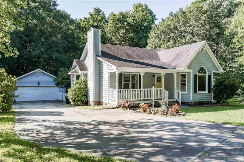 409 Clarendon Ct, Garner, NC 27529