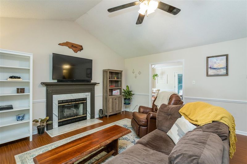 409 Clarendon Ct, Garner, NC 27529