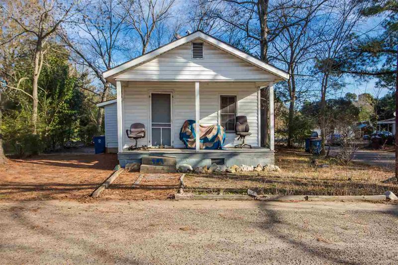 409 E Cole St, Dunn, NC 28334