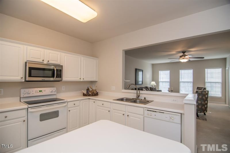 409 Coral Creek Ln, Morrisville, NC 27560