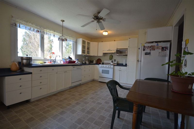 409 W Corbin St, Hillsborough, NC 27278