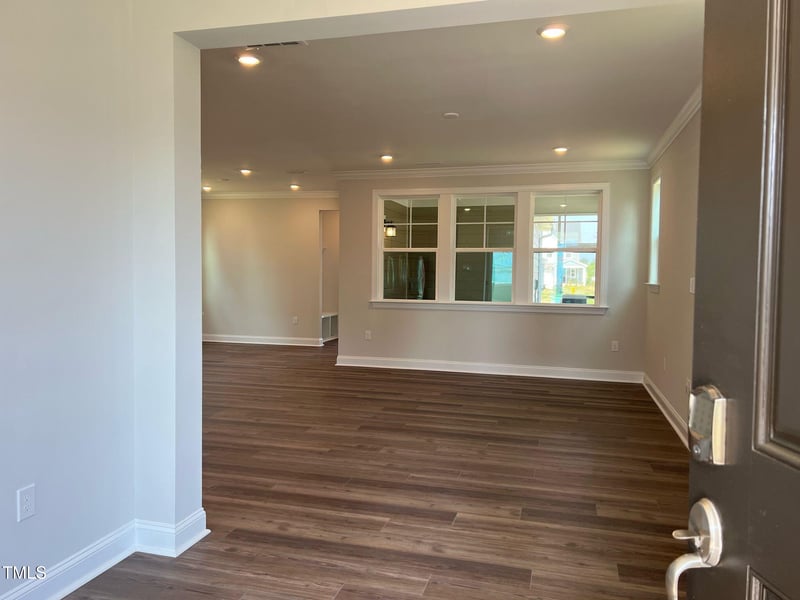 409 Cresting Wave Dr, Wake Forest, NC 27587
