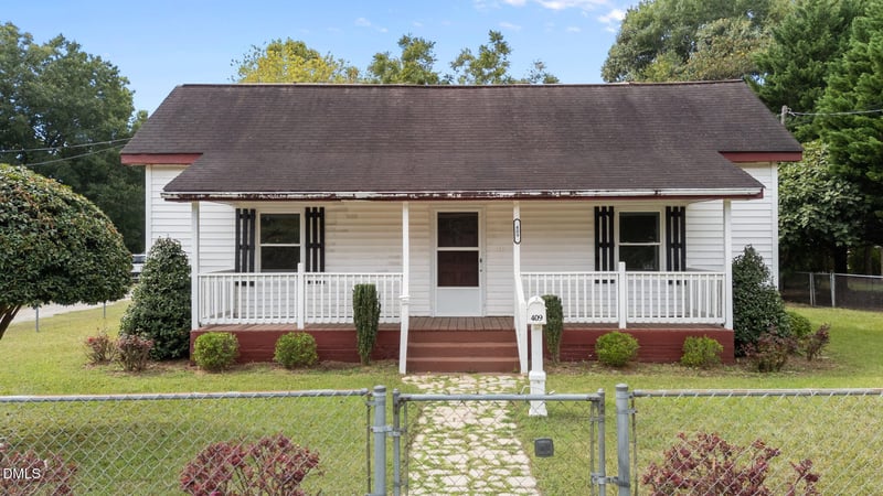 409 Dr Martin Luther King Jr Way, Selma, NC 27576