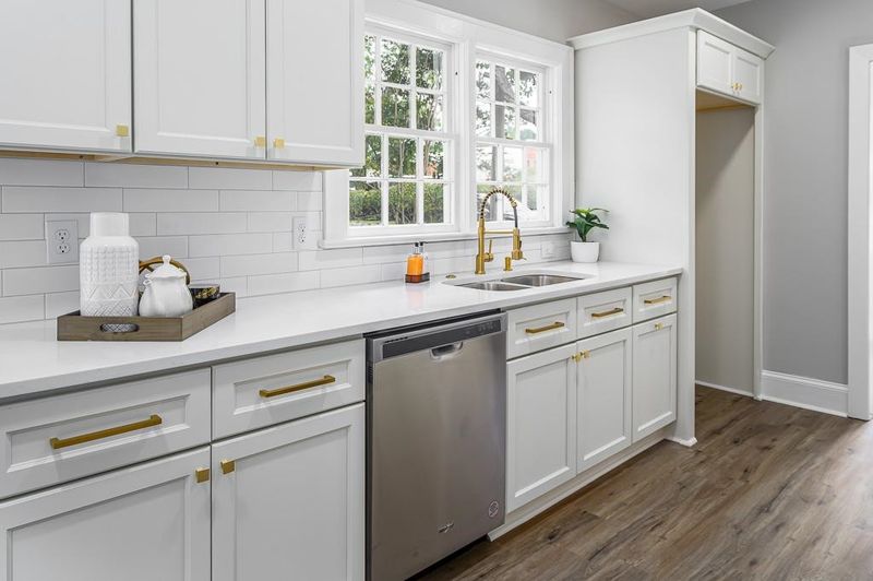 409 N Elm St, Louisburg, NC 27549