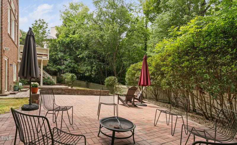 409 Englewood Dr, Chapel Hill, NC 27514