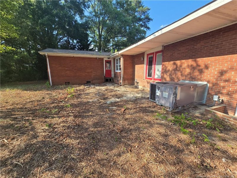 409 Fairfax Ave, Fayetteville, NC 28303