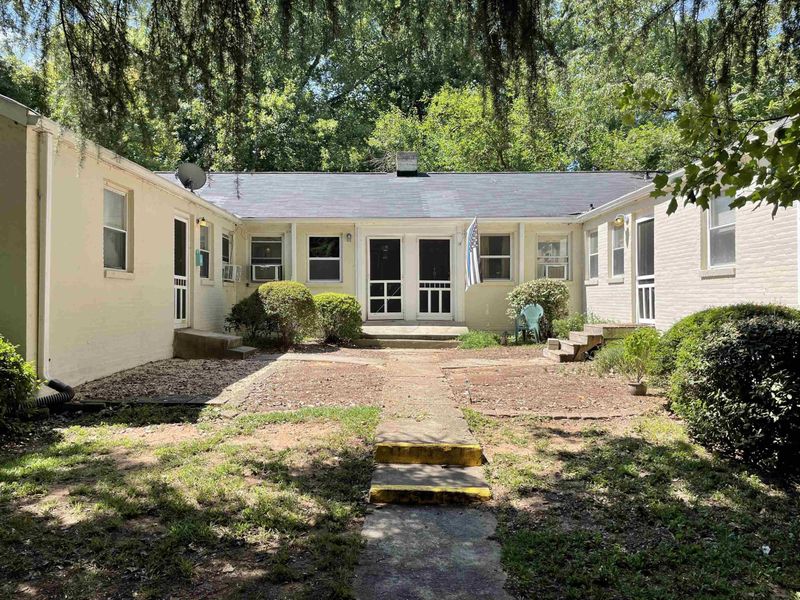 409 Gardner St, Raleigh, NC 27607