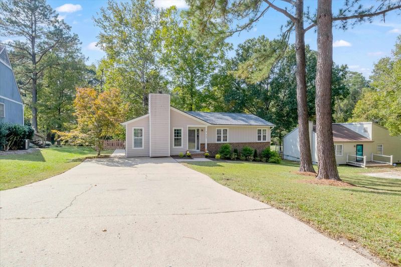 409 Glen Bonnie Ln, Cary, NC 27511
