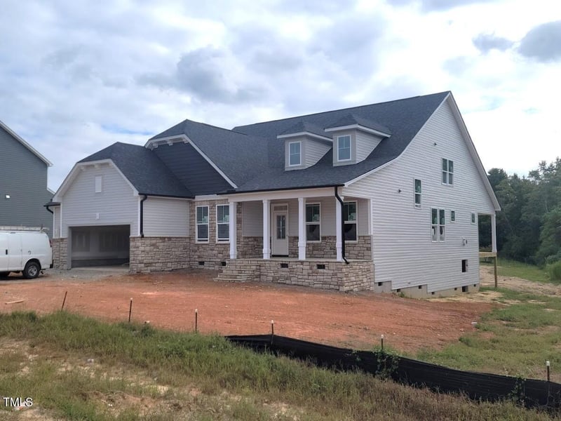409 Grading Stick Ct, Angier, NC 27501