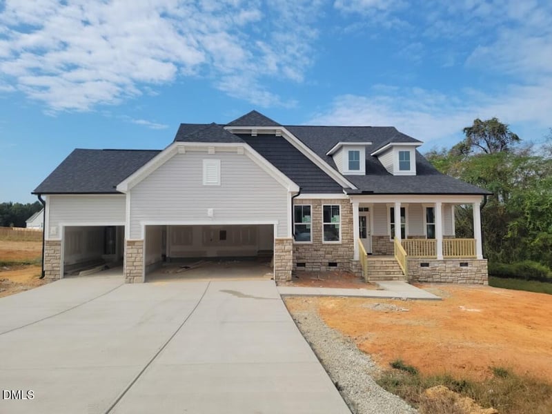 409 Grading Stick Ct, Angier, NC 27501