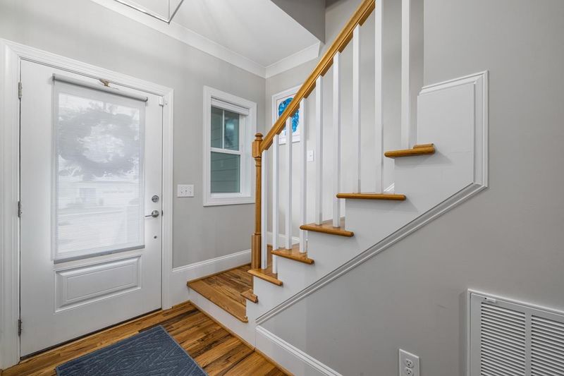 409 Heather Dr, Raleigh, NC 27606