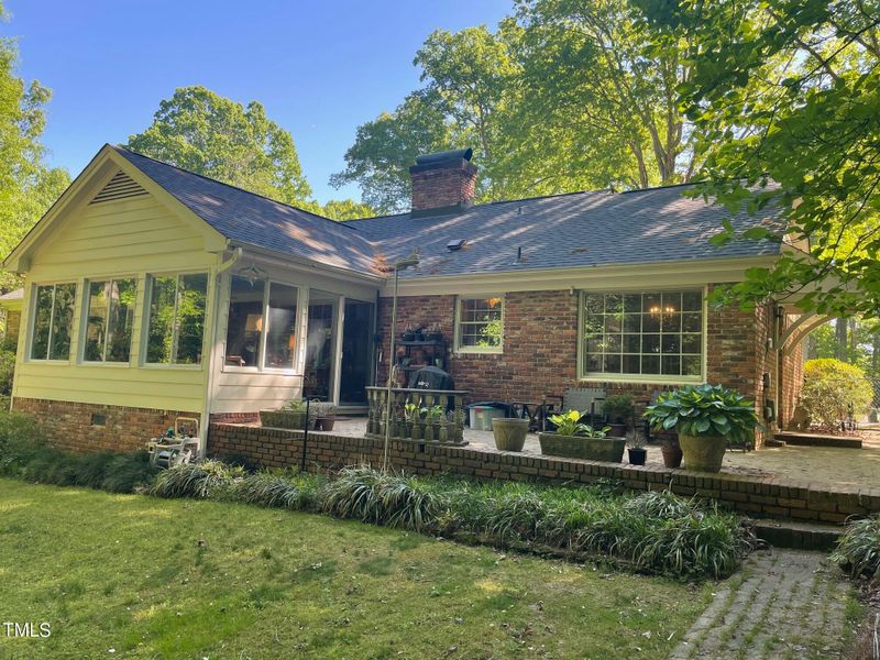 409 Holly Cir, Cary, NC 27511