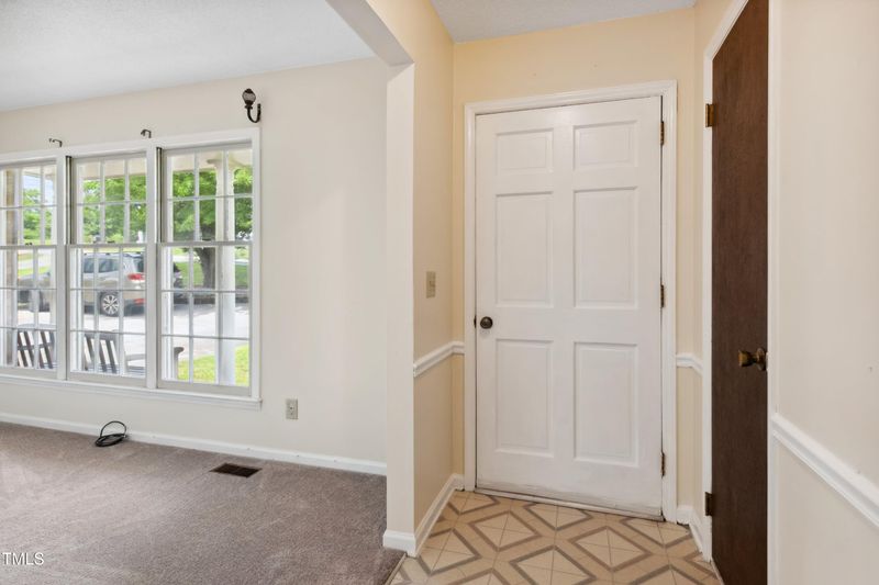 409 Ivey Rd, Graham, NC 27253