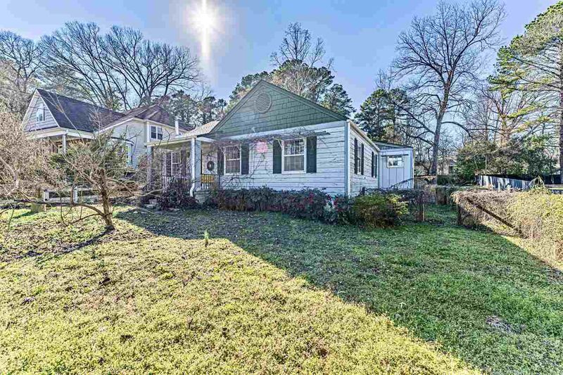 409 N King Charles Rd, Raleigh, NC 27610