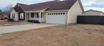 409 Lewis Clark Dr, Hope Mills, NC 28348