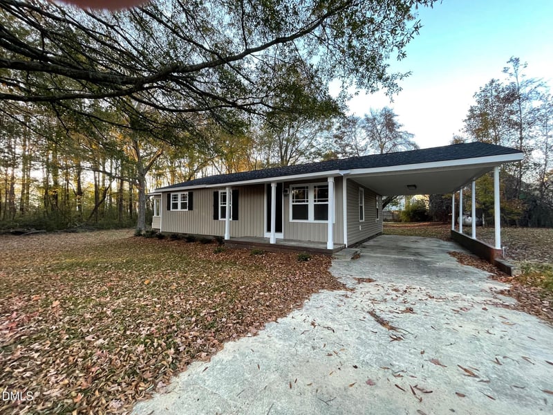 409 Lipscomb Rd, Angier, NC 27501