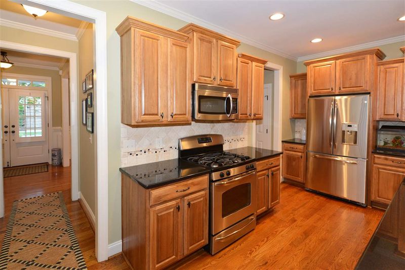 409 Marsh Ldg, Holly Springs, NC 27540