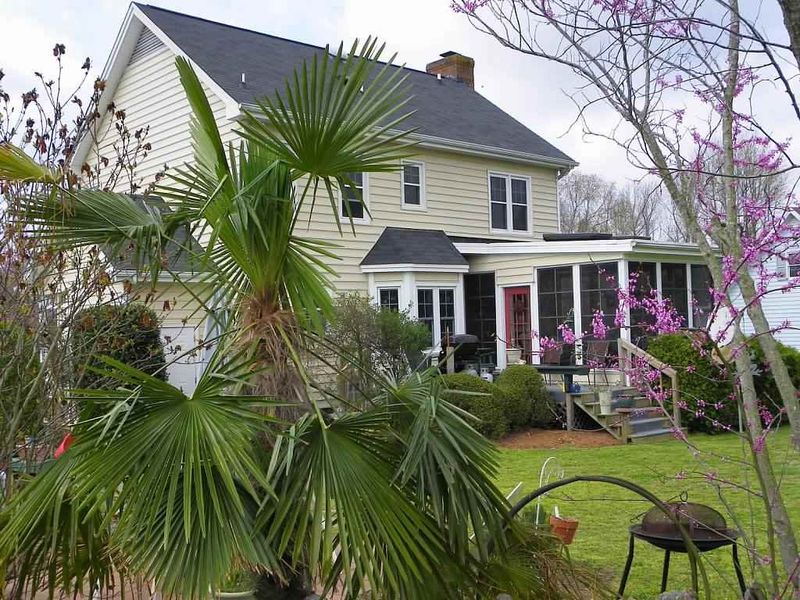 409 Meadow Rd, Raleigh, NC 27603