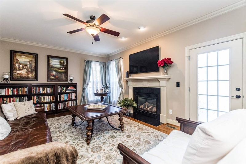 409 Mill Creek Dr, Clayton, NC 27527