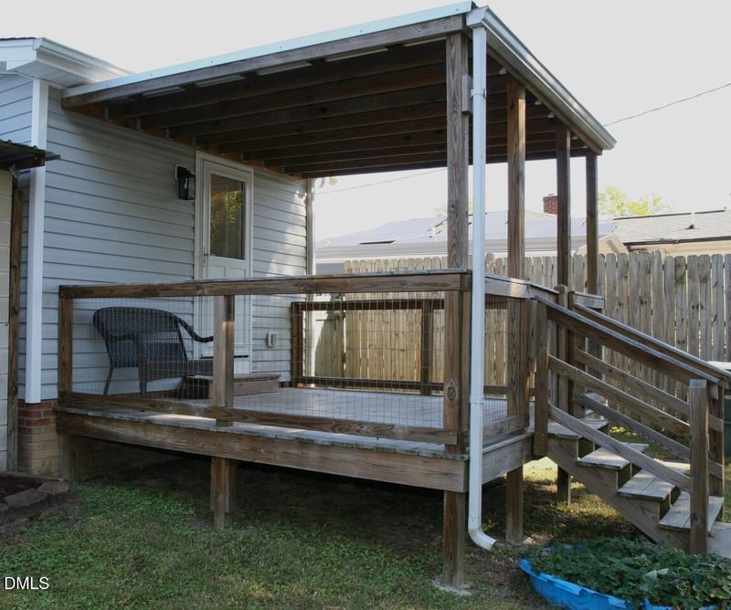 409 Moser St, Graham, NC 27253