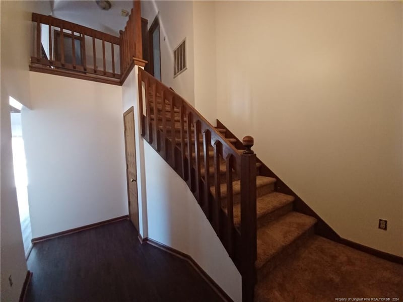 409 Oakgrove Dr, Fayetteville, NC 28314