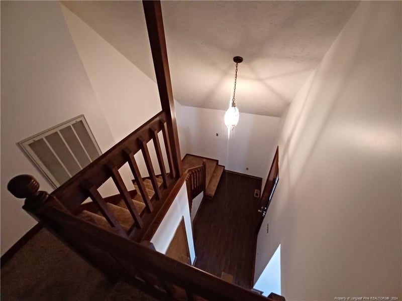 409 Oakgrove Dr, Fayetteville, NC 28314