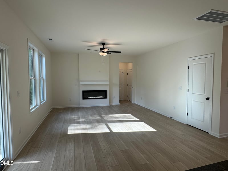409 Pecan Valley Way, Four Oaks, NC 27524