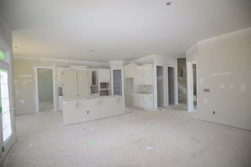 409 Quaker Meadows Ct, Holly Springs, NC 27540