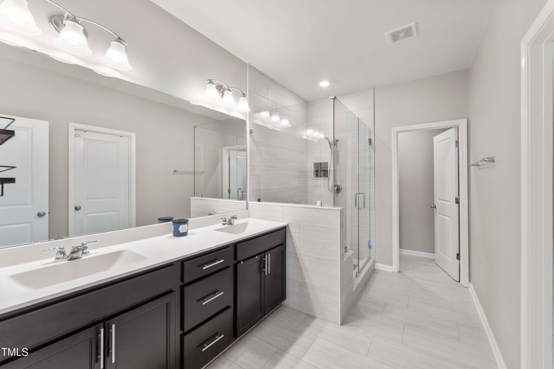 409 Rhamkatte Rd, Holly Springs, NC 27540