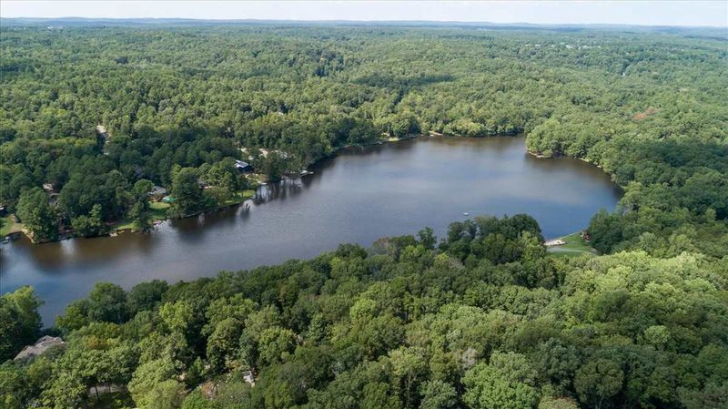 409 Ridgecrest Dr, Chapel Hill, NC 27514