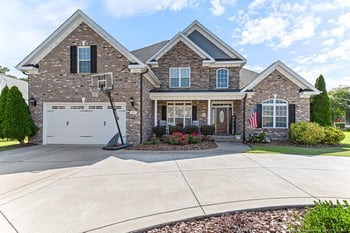 409 River Landing Dr, Fayetteville, NC 28312