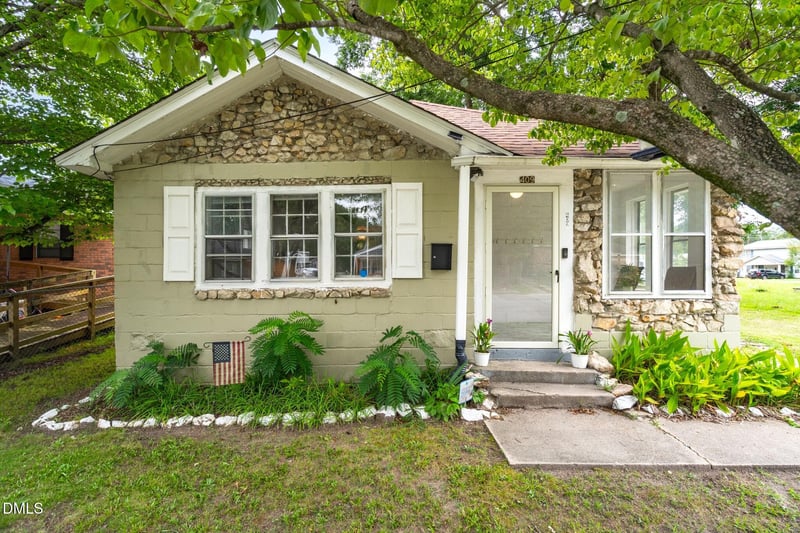 409 Sellers St #10, Selma, NC 27576