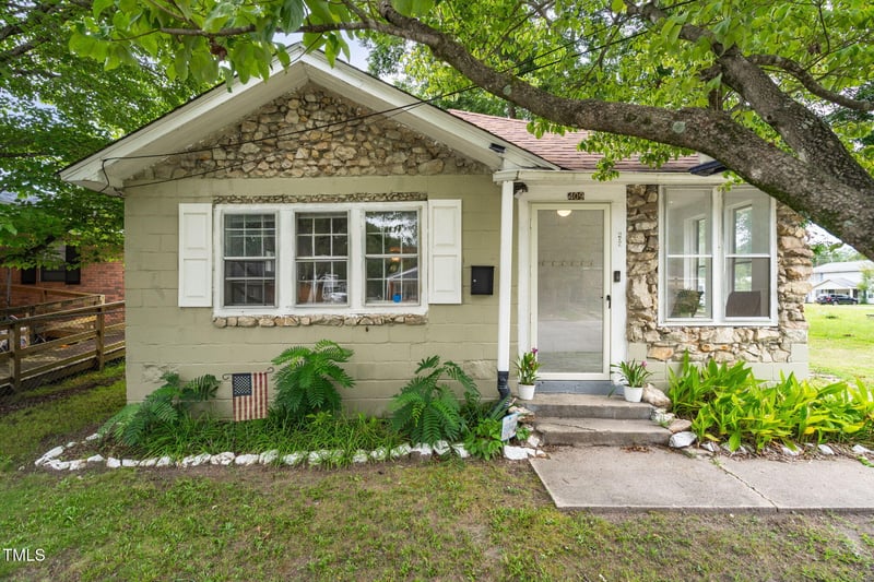 409 Sellers St, Selma, NC 27576