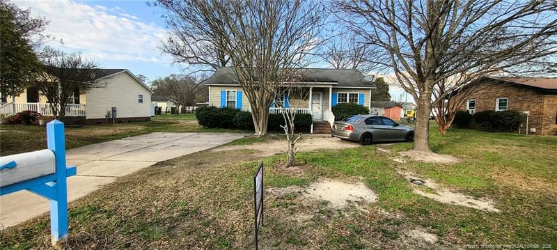 409 Simmons St, Fayetteville, NC 28301