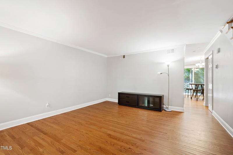 409 Smith Ave #102, Chapel Hill, NC 27516